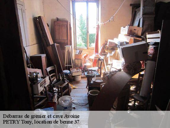 Débarras de grenier et cave  37420